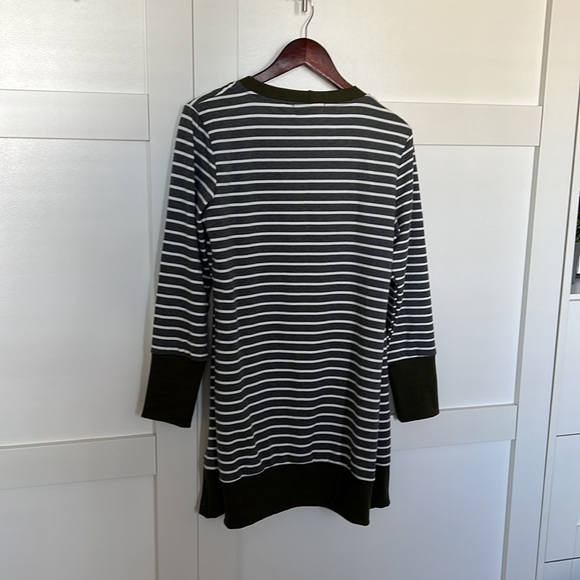 Merokeety Olive green trimmed grey and white stripes - Picture 2 of 6